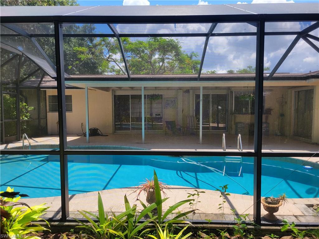 YACHT CLUB COLONY - Residential