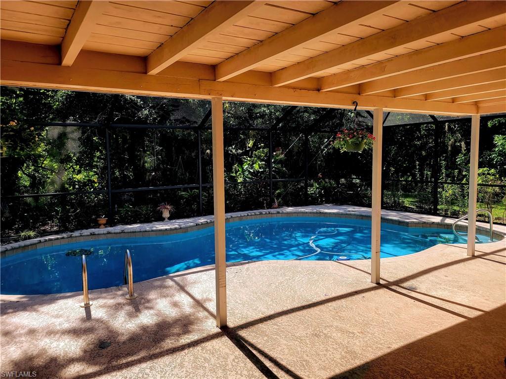 YACHT CLUB COLONY - Residential