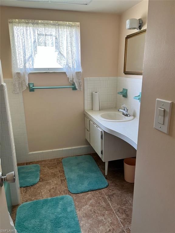 YACHT CLUB COLONY - Residential