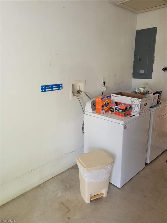 YACHT CLUB COLONY - Residential