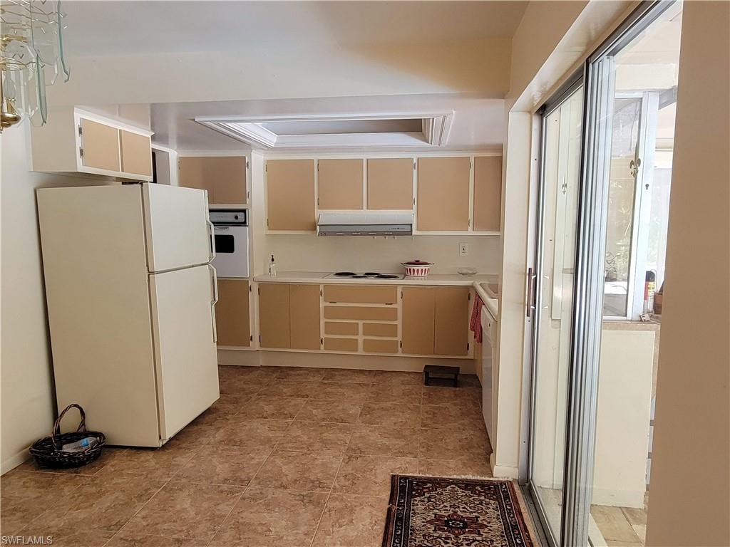 YACHT CLUB COLONY - Residential