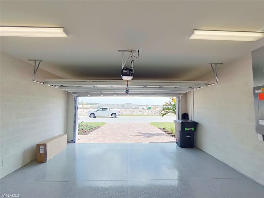 ESPLANADE LAKE CLUB - Residential Lease