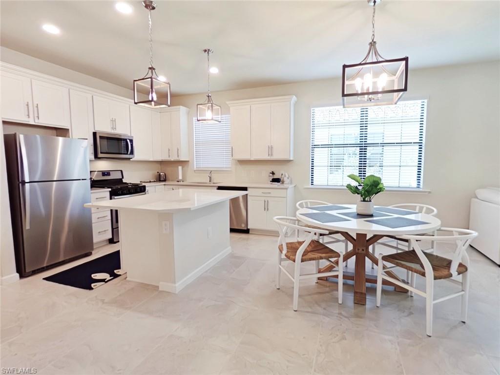 ESPLANADE LAKE CLUB - Residential Lease