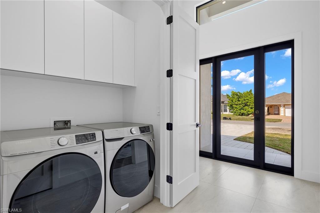 NAPLES PARK - Residential