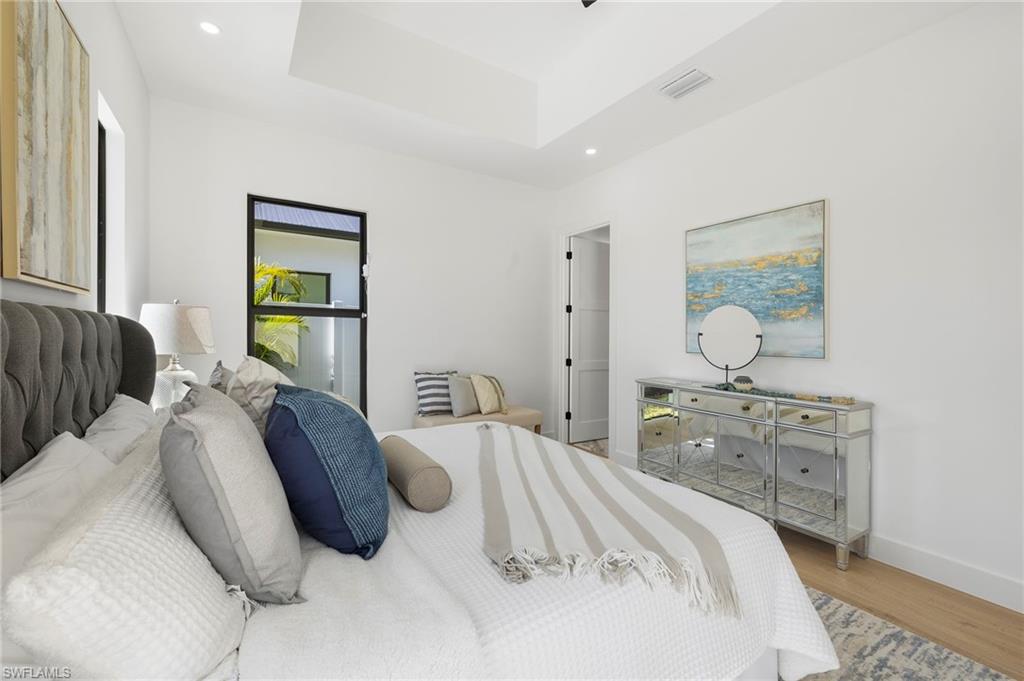 NAPLES PARK - Residential