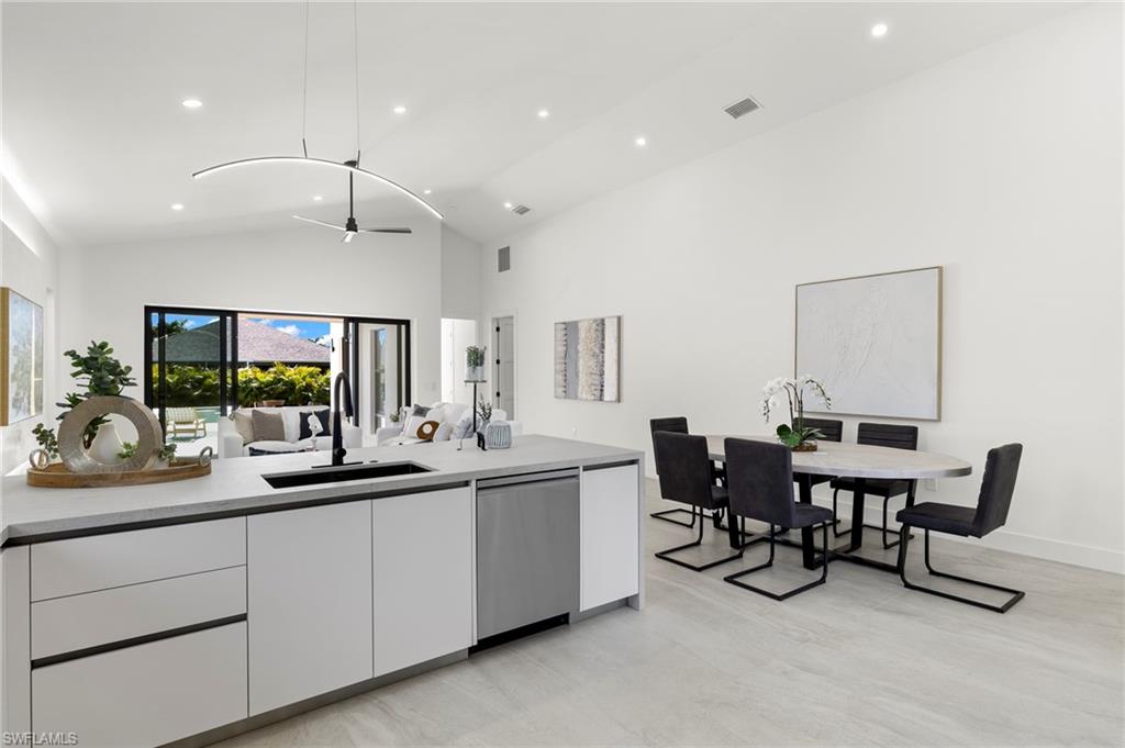 NAPLES PARK - Residential