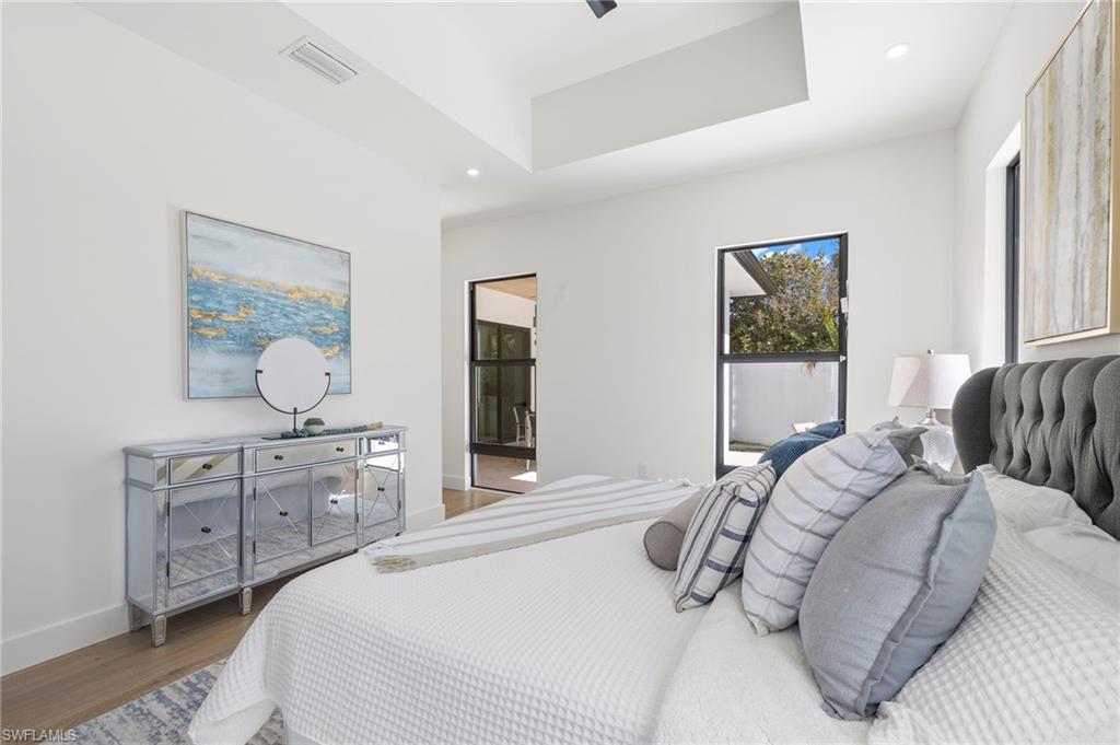 NAPLES PARK - Residential