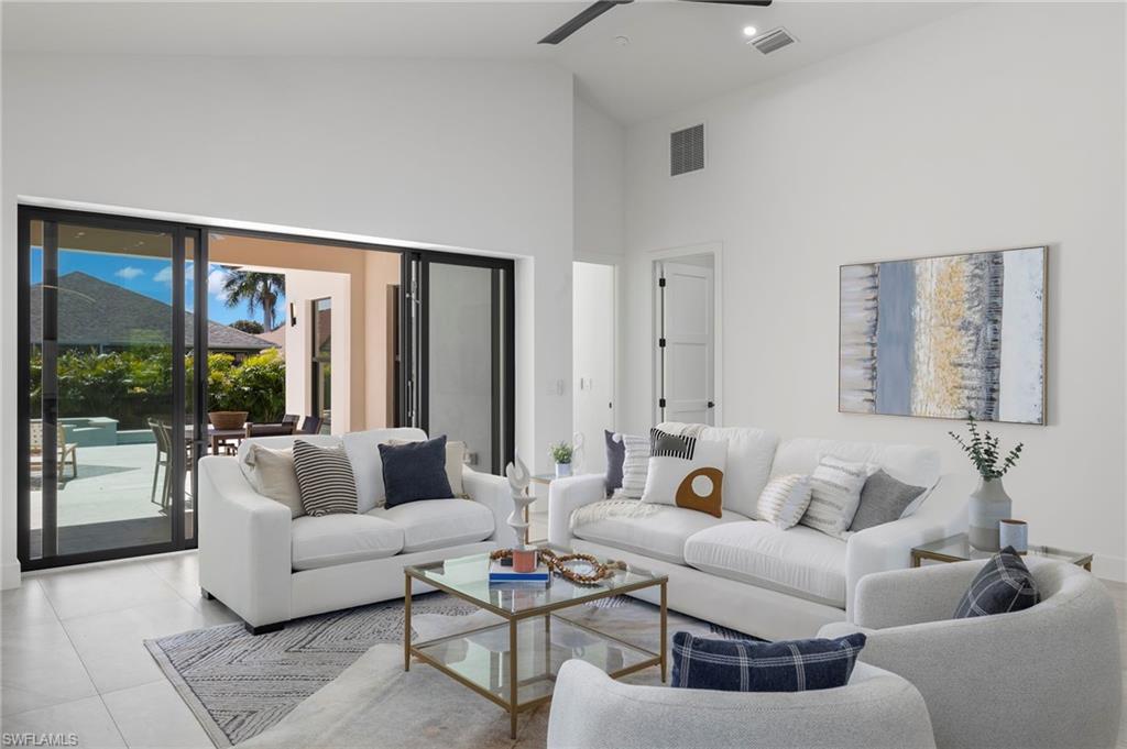 NAPLES PARK - Residential