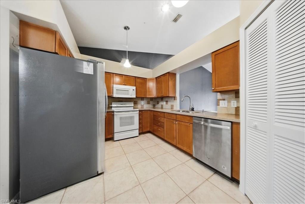 TANGLEWOOD - Residential