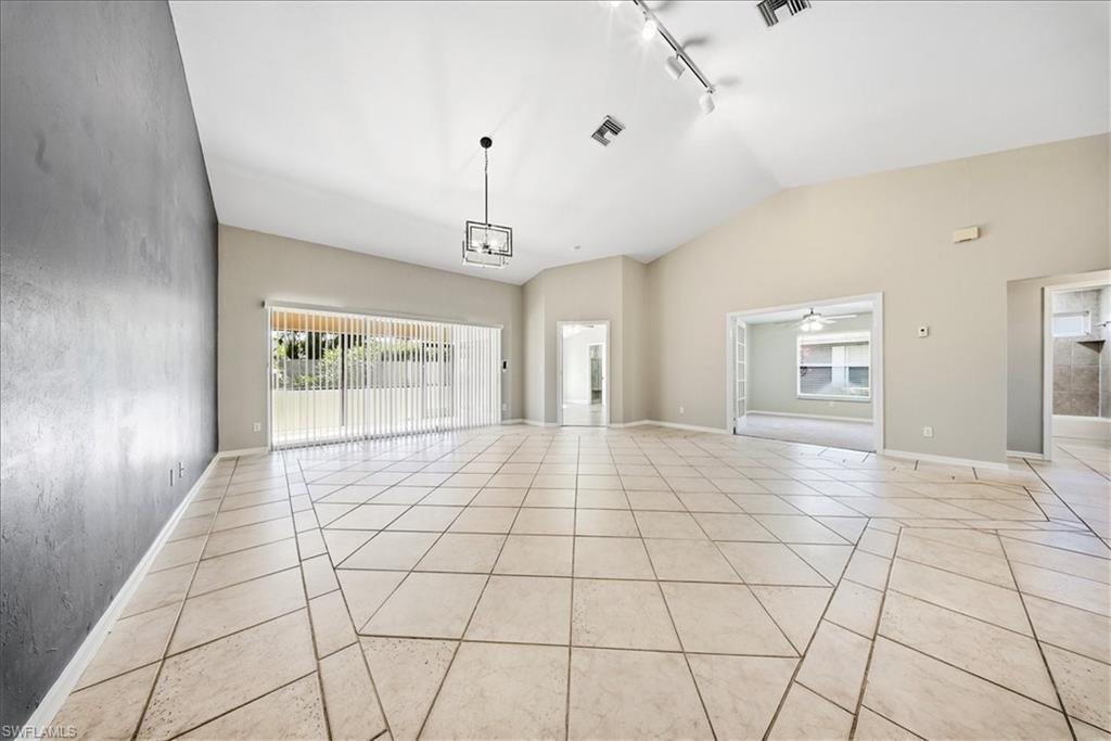 TANGLEWOOD - Residential