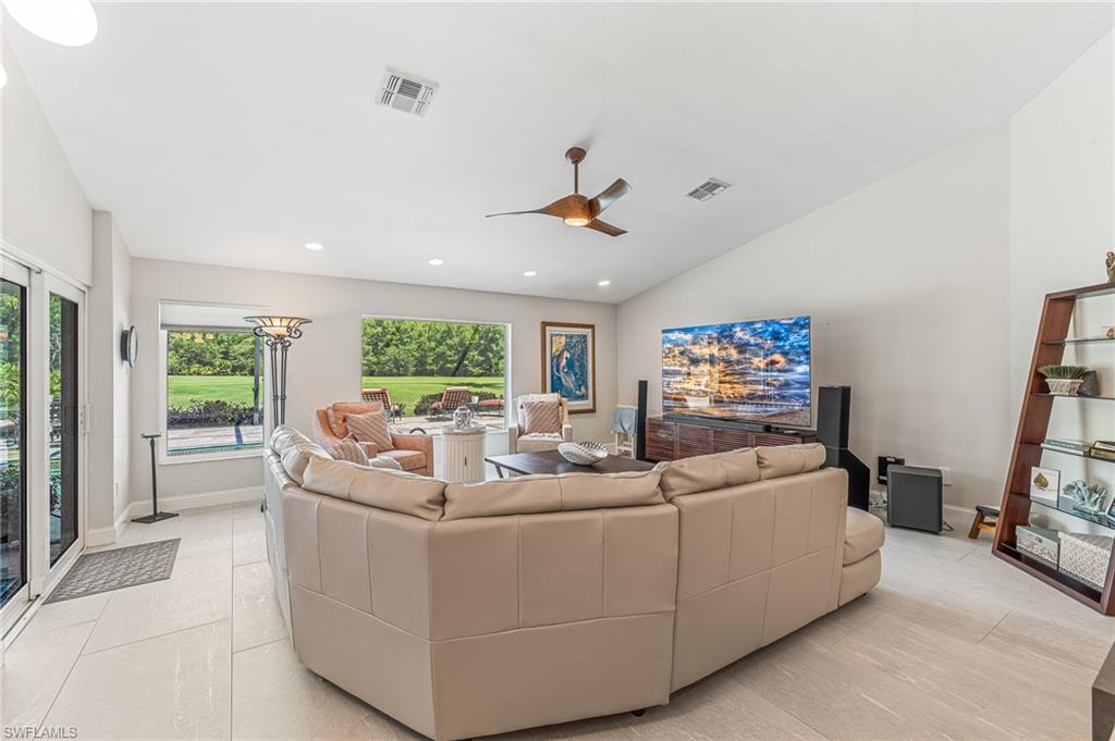 OLDE HICKORY GOLF & COUNTRY CLUB - Residential