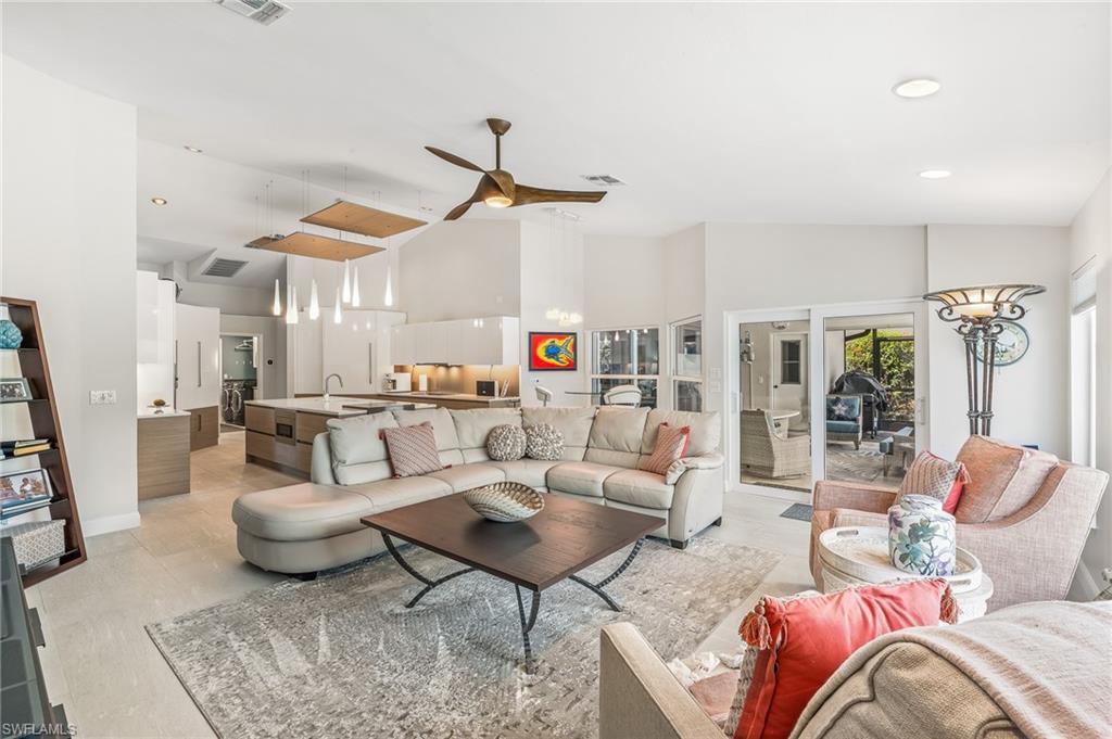 OLDE HICKORY GOLF & COUNTRY CLUB - Residential