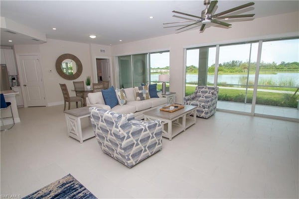 195 INDIES DR E UNIT 102, NAPLES, FL 34114 - Image e2a149a770569f3f8a8a169aceab125c/3858551295