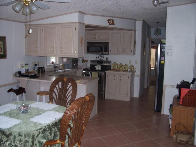 SILVER LAKES - Residential