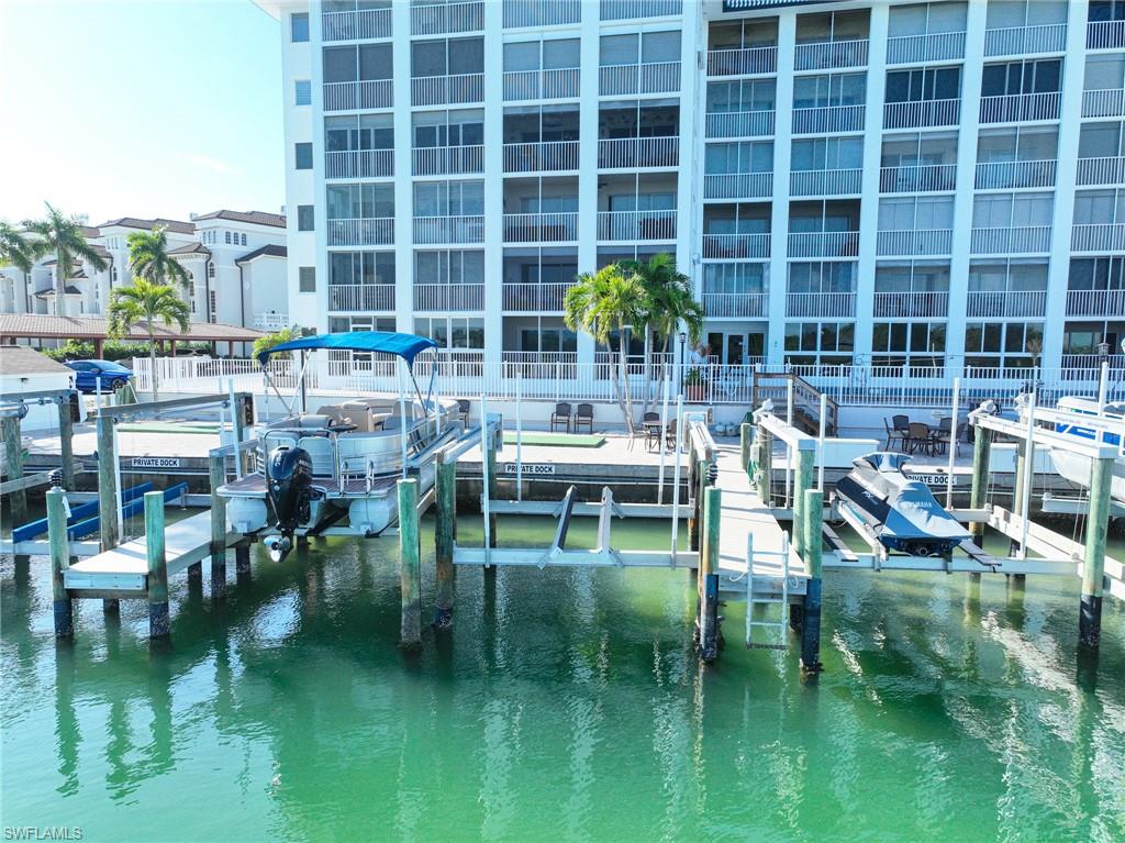 CASA BONITA ROYALE - Residential