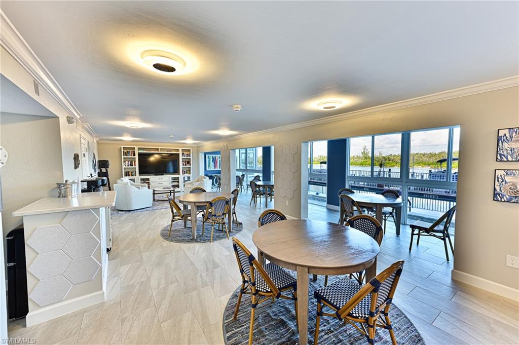 CASA BONITA ROYALE - Residential