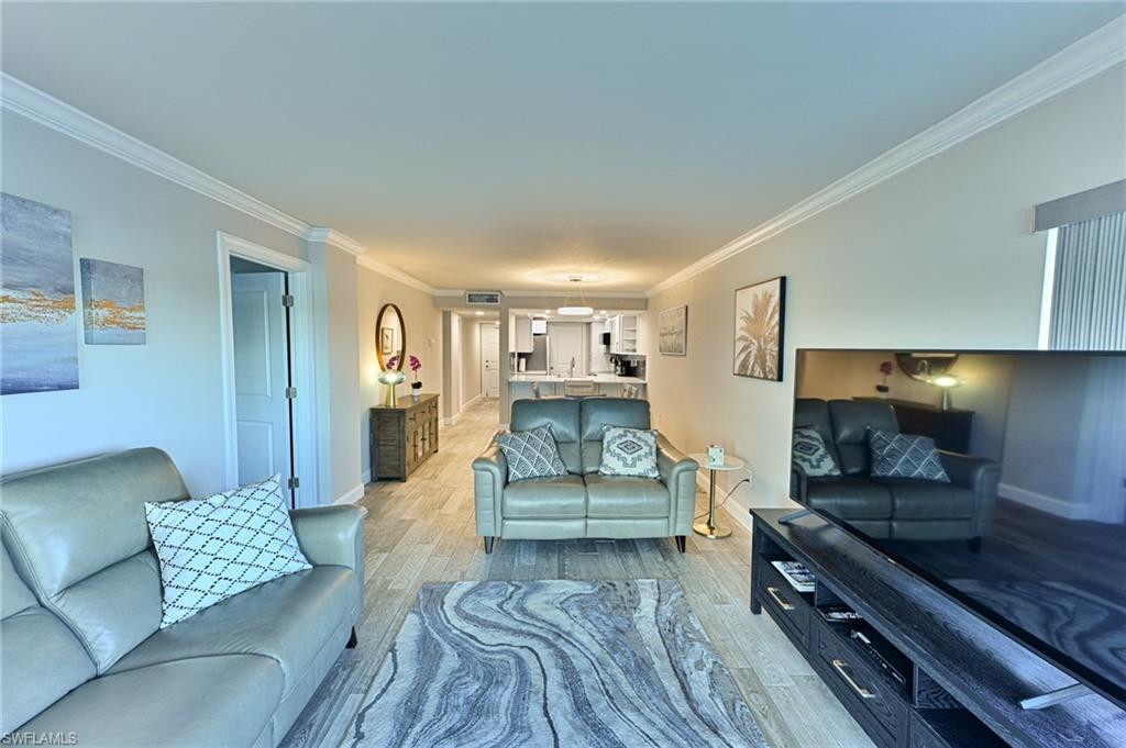 CASA BONITA ROYALE - Residential