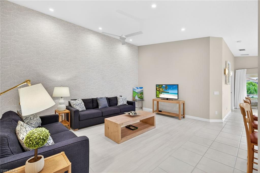 VERONA WALK - Residential Lease