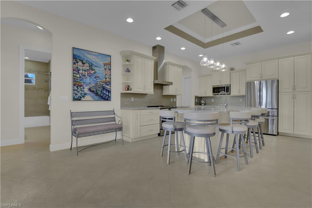 GOLDEN GATE ESTATES - Residential