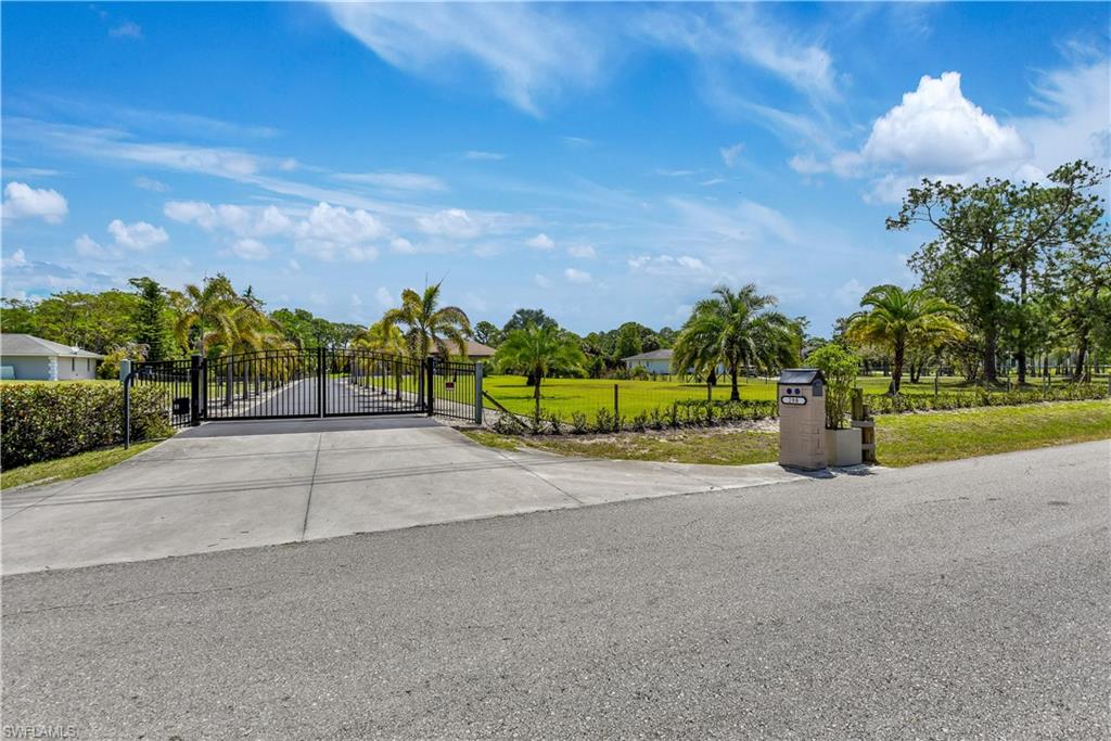 GOLDEN GATE ESTATES - Residential