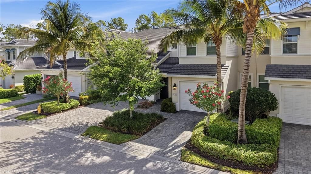Photo of 6977 Avalon CIR #1302, NAPLES, FL 34112 (MLS # 226015197)