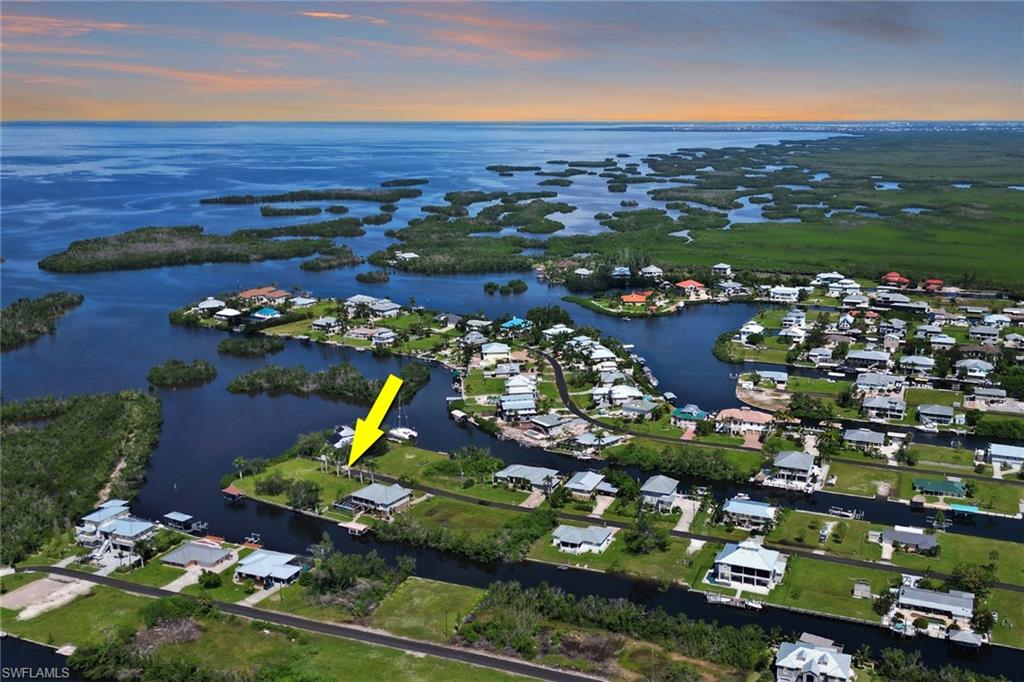 PIRATE HARBOR - Land