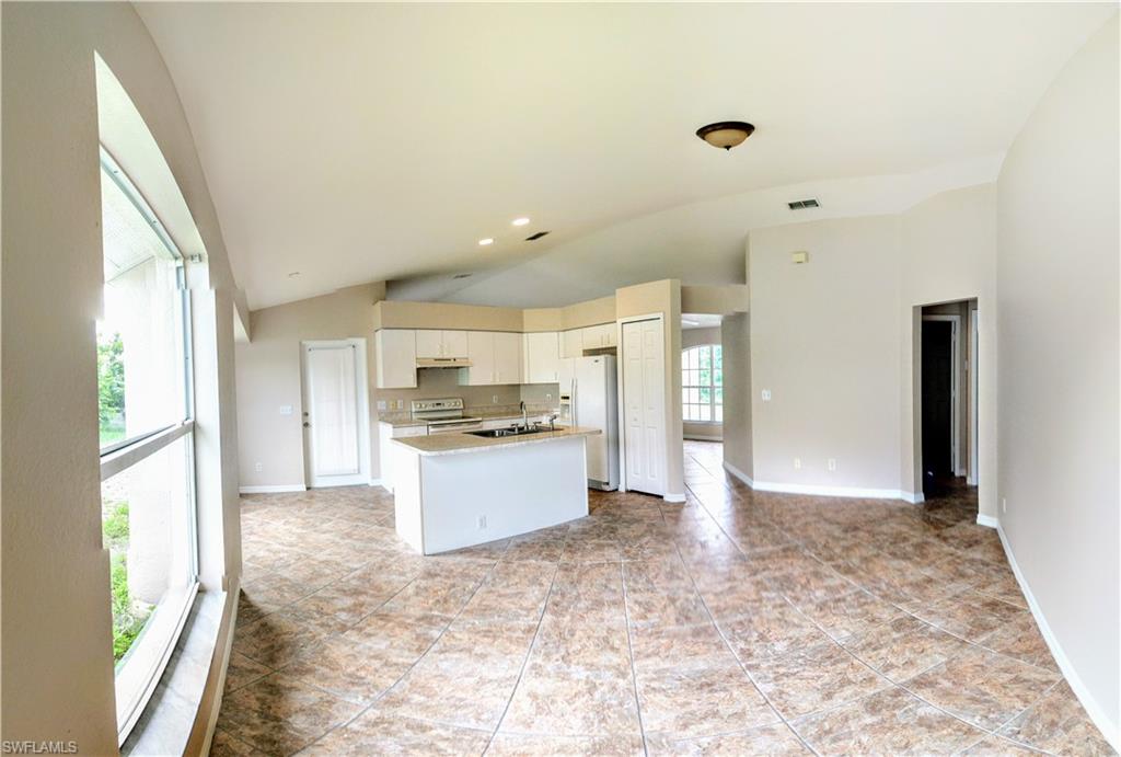 GOLDEN GATE CITY - Residential