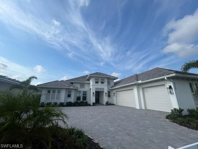 CAYMAS - Residential