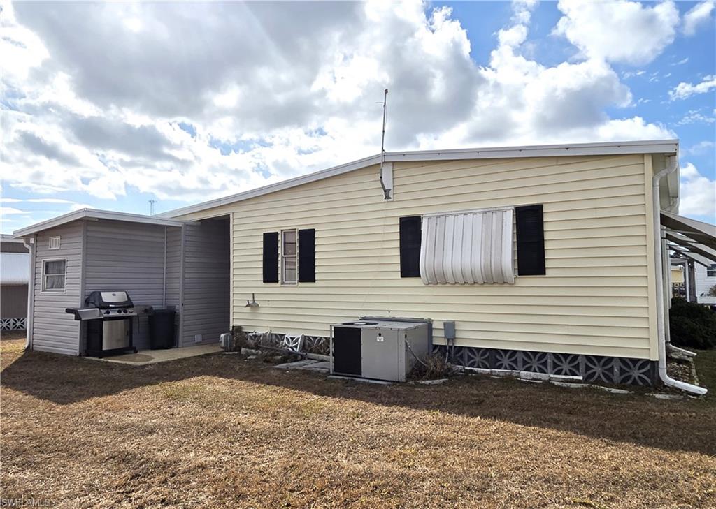 LAZY DAYS MOBILE VILLAGE - Residential