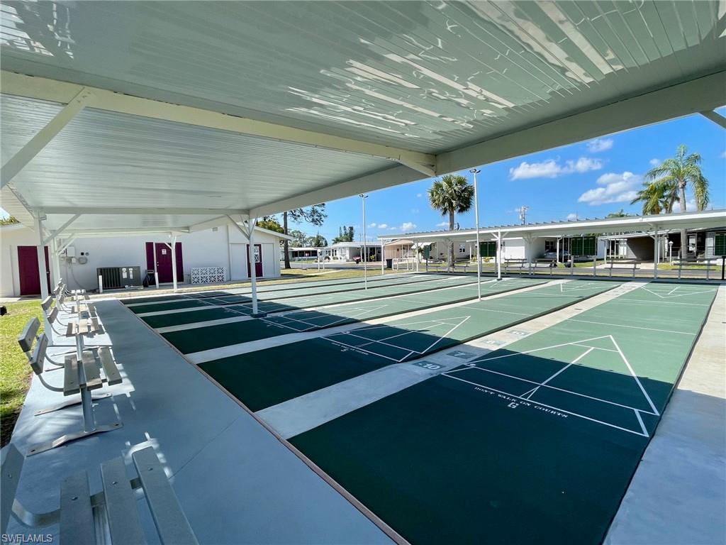 LAZY DAYS MOBILE VILLAGE - Residential