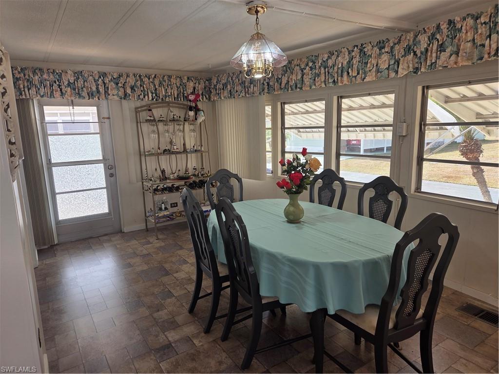 LAZY DAYS MOBILE VILLAGE - Residential