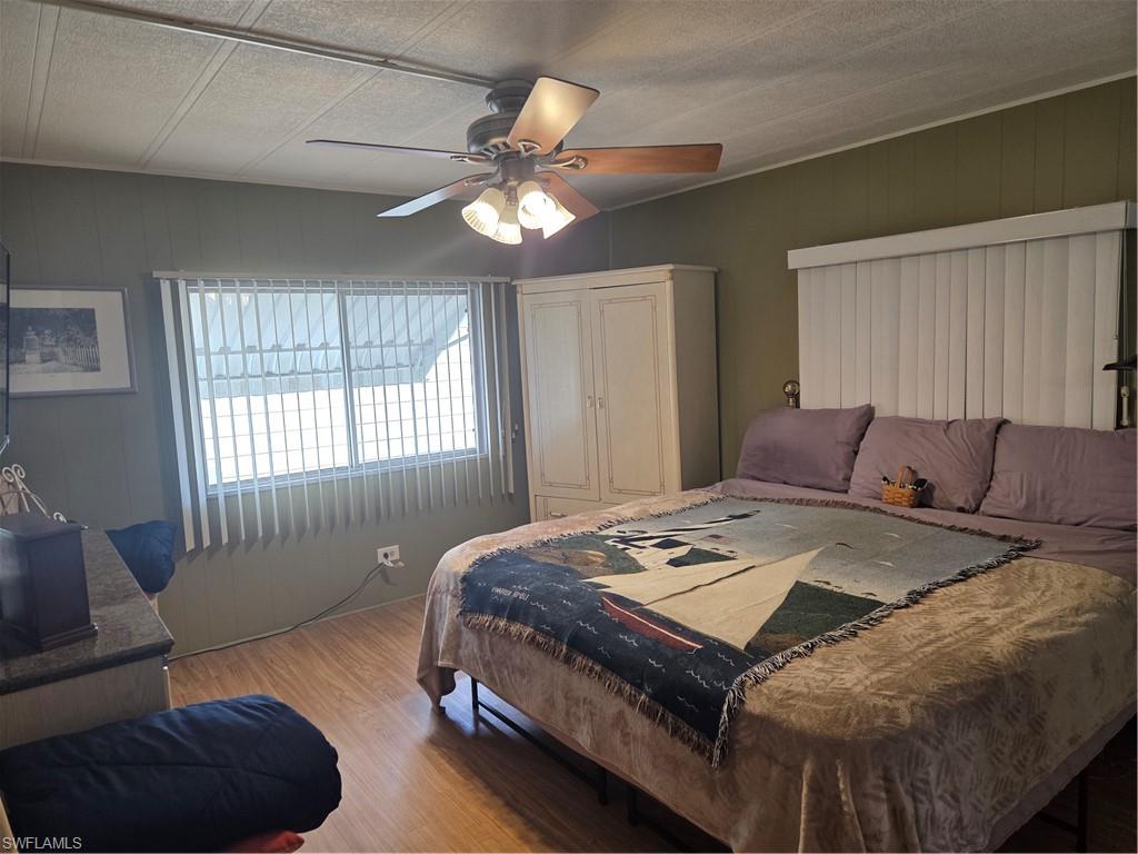 LAZY DAYS MOBILE VILLAGE - Residential