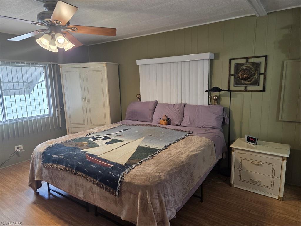 LAZY DAYS MOBILE VILLAGE - Residential