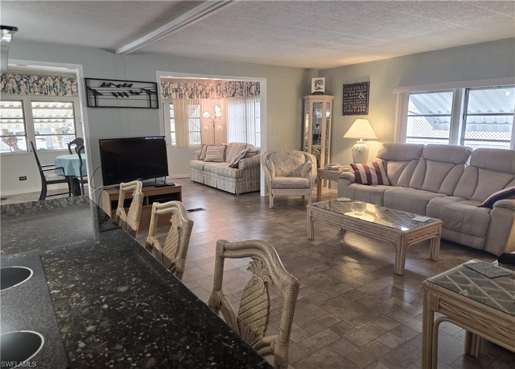 LAZY DAYS MOBILE VILLAGE - Residential