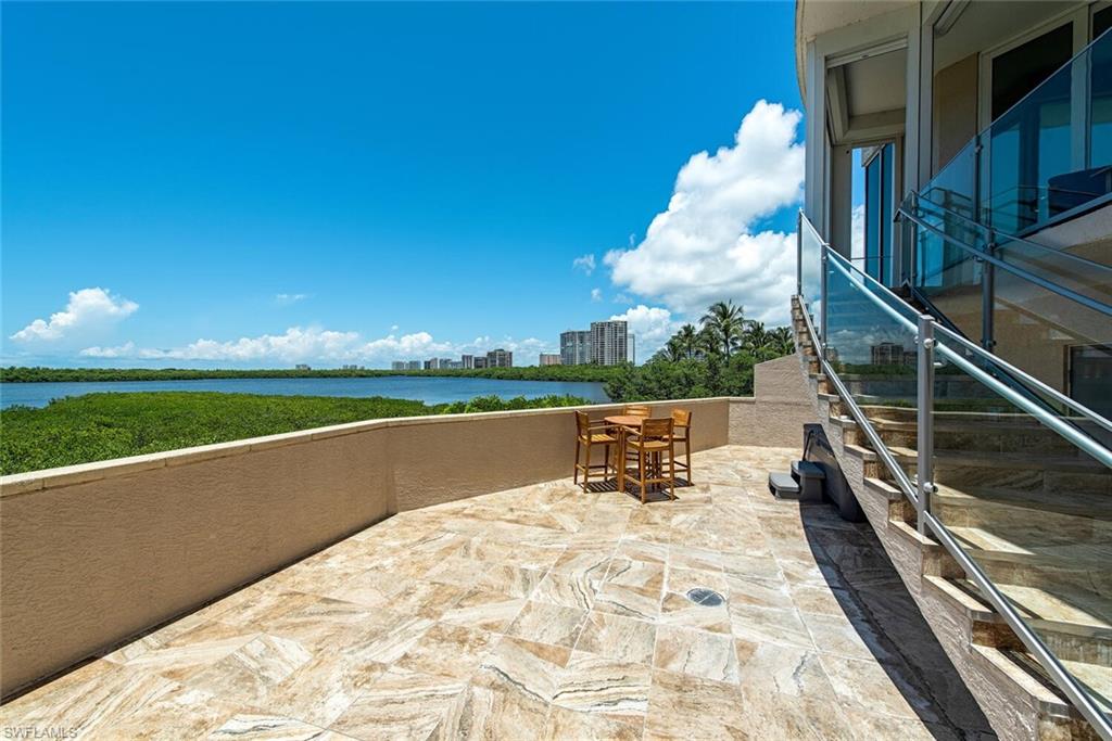 BAYPOINTE AT NAPLES CAY - Residential