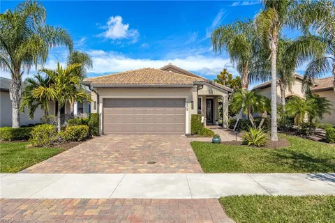 10904 Glenhurst St, Fort Myers, FL 33913 - #: 225011305