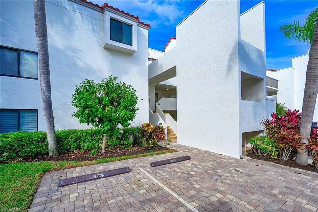 Photo of 586 Beachwalk CIR #O206, NAPLES, FL 34108 (MLS # 225074639)