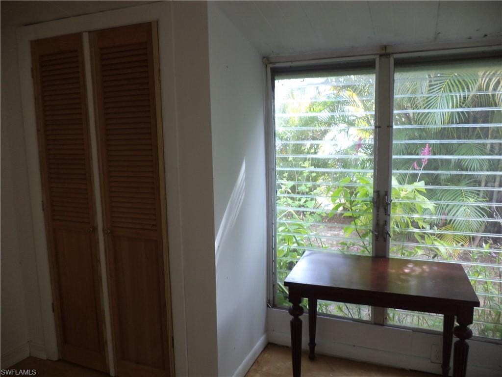 LAKE KELLY - Residential