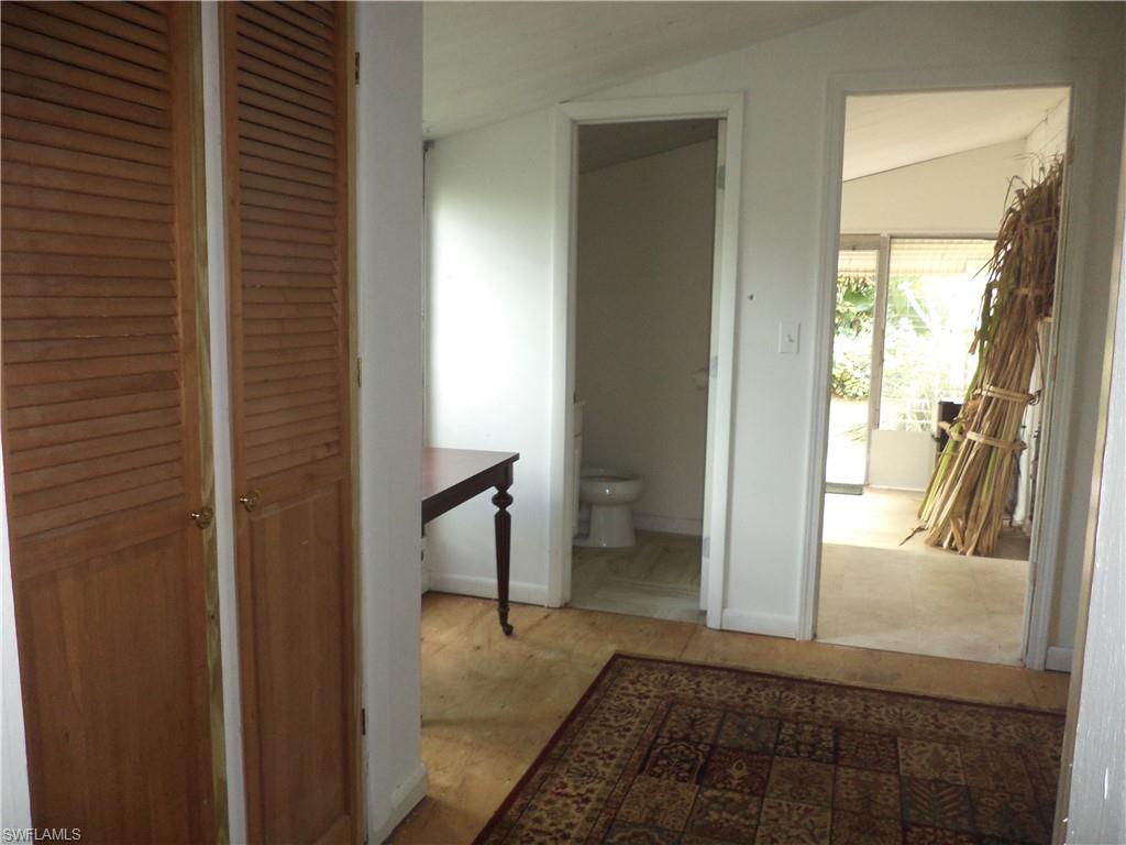 LAKE KELLY - Residential