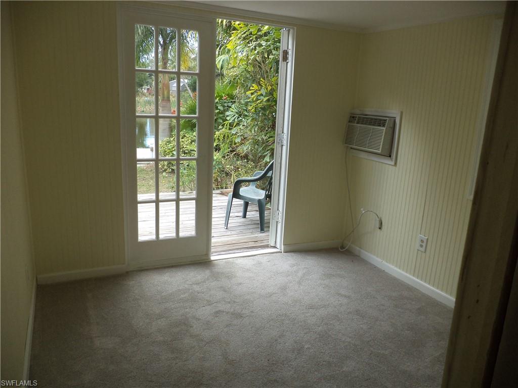 LAKE KELLY - Residential