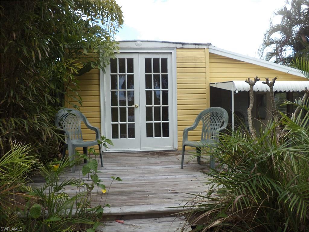 LAKE KELLY - Residential