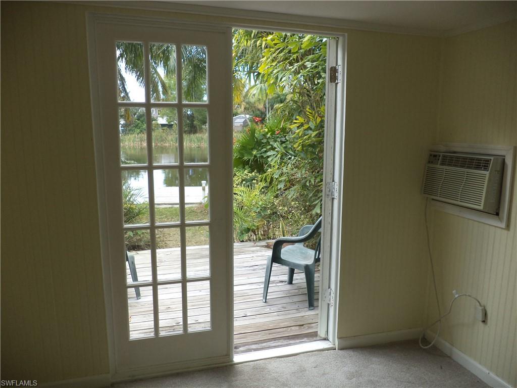 LAKE KELLY - Residential