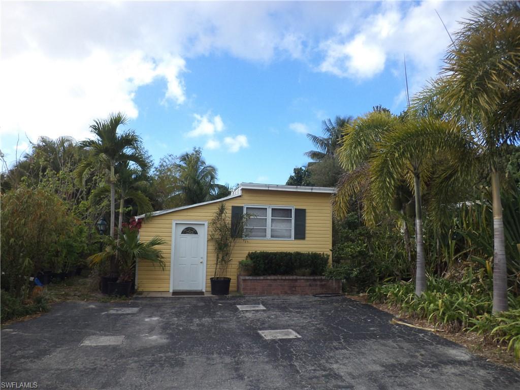 LAKE KELLY - Residential