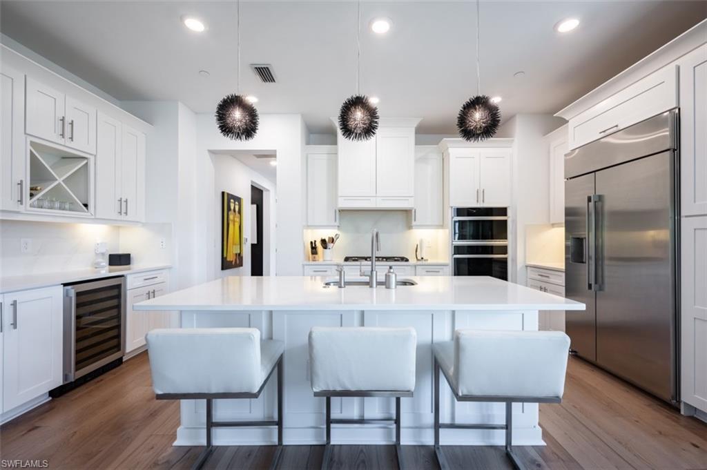 16360 VIANSA WAY 8-201