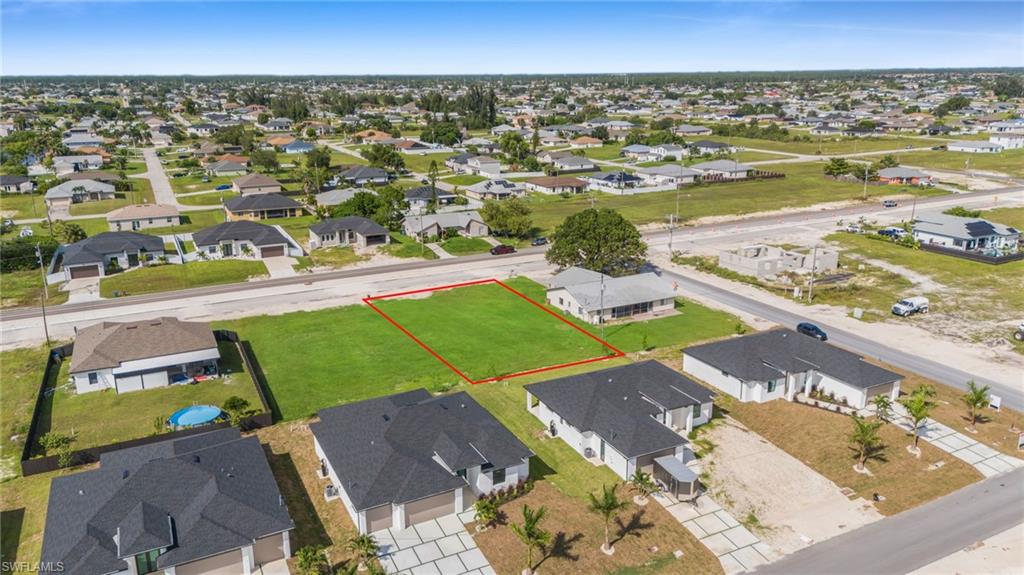 CAPE CORAL - Land