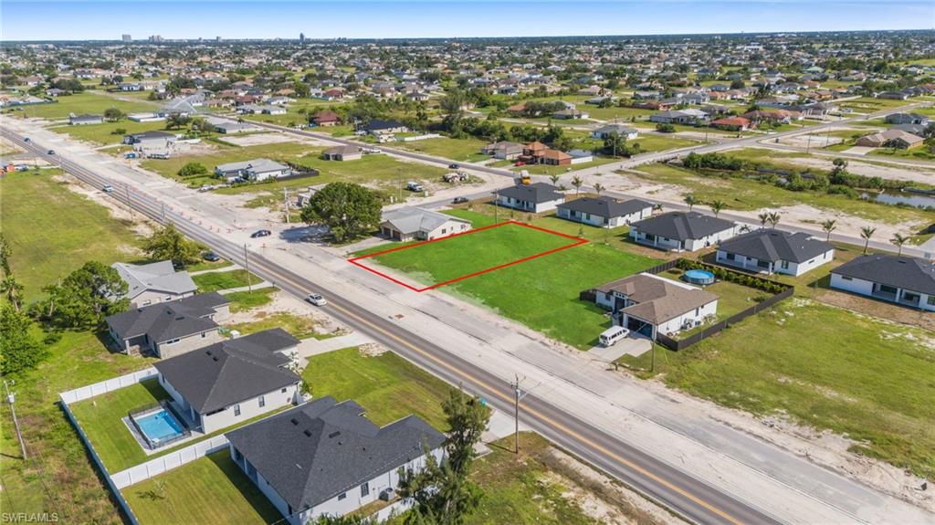 CAPE CORAL - Land