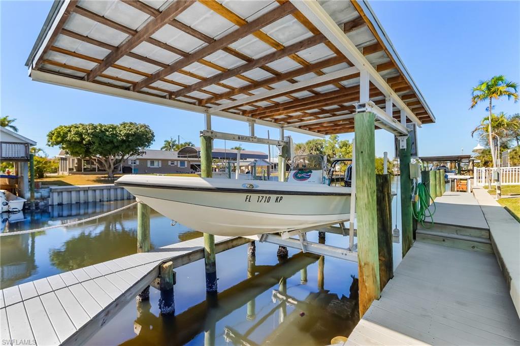 SANDY SHOALS - Residential