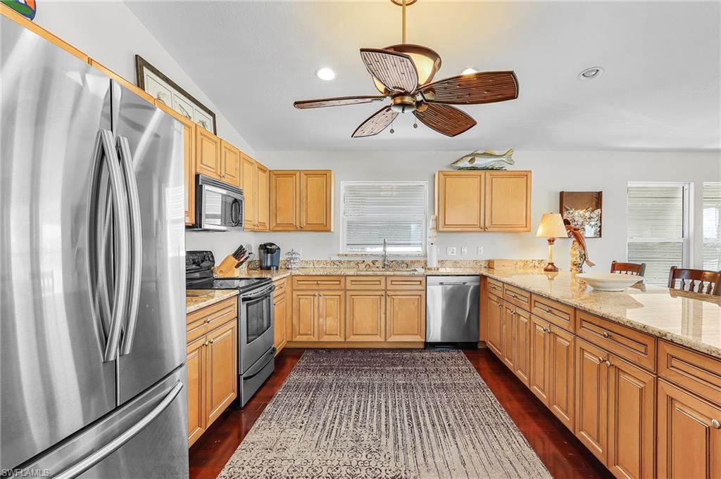 SANDY SHOALS - Residential