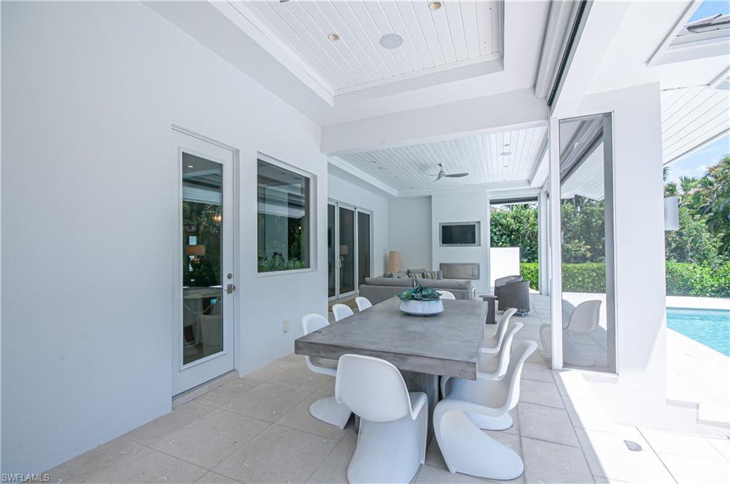 MOORINGS - Residential