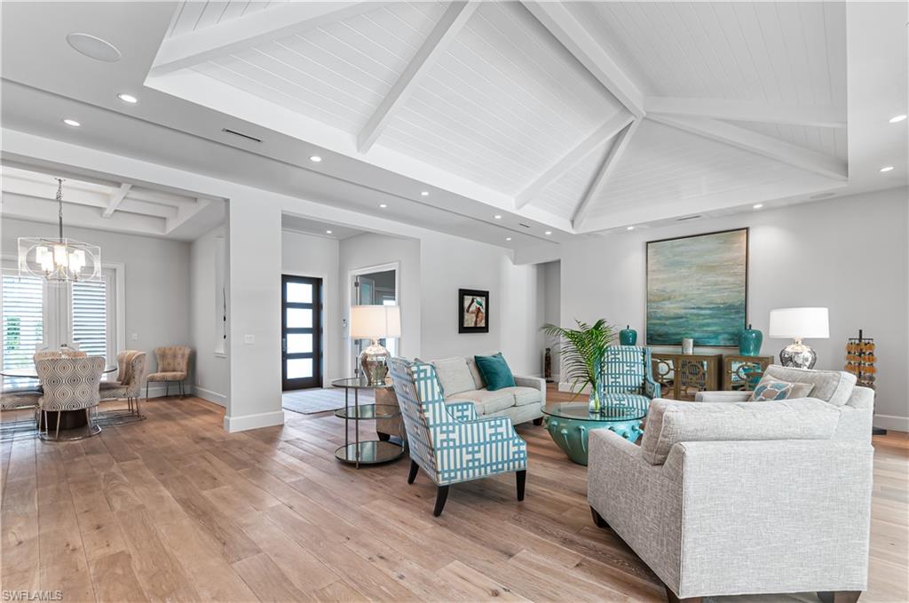 MOORINGS - Residential